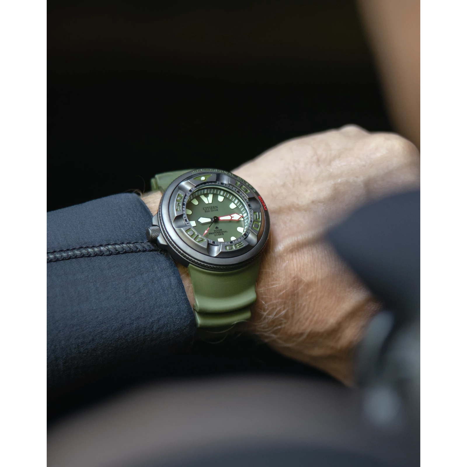 Reloj Citizen Promaster Dive "Ecozilla" BJ8057-09X | Elegancia relojería