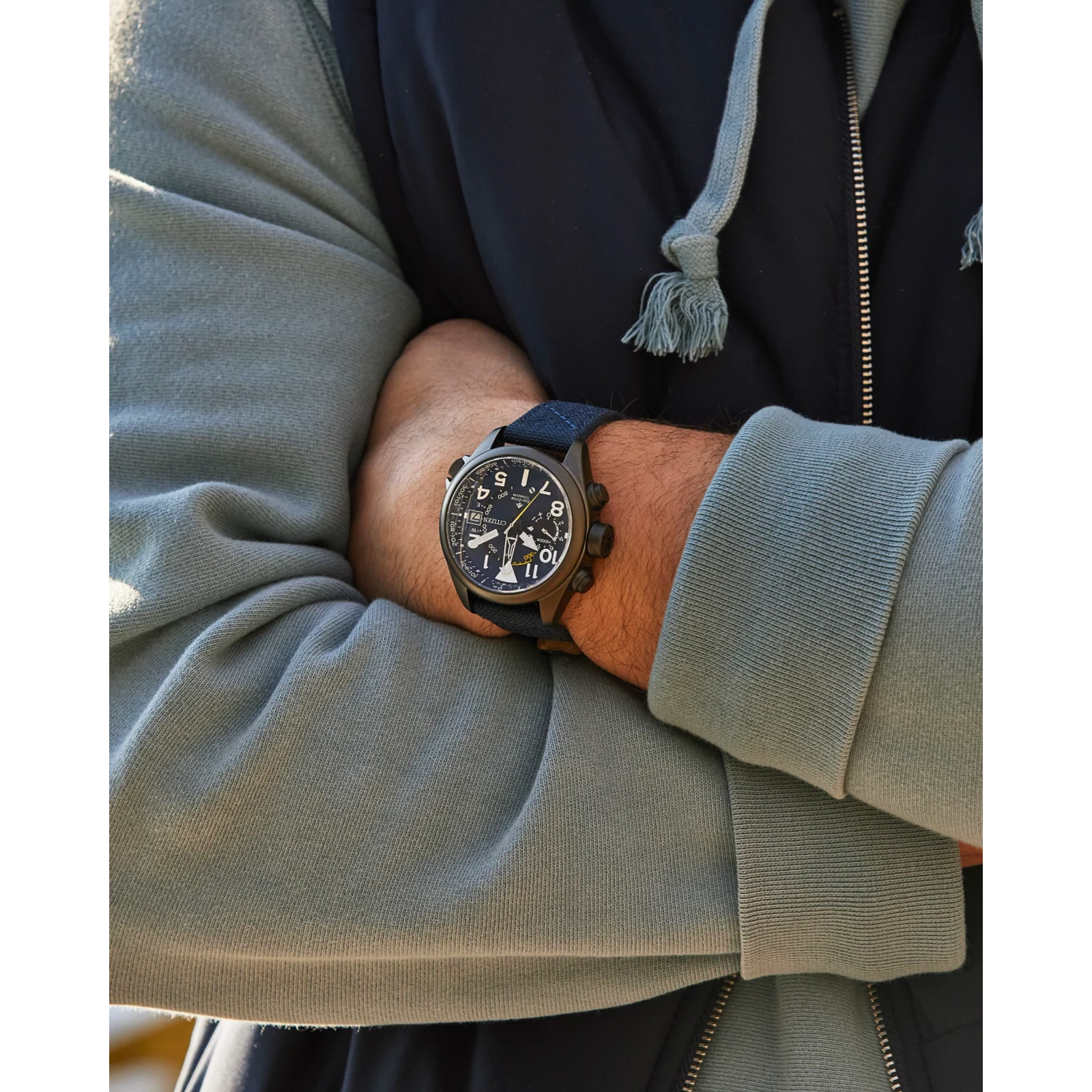 Reloj Citizen Promaster Altichron edición con altimetro y brujula, cristal de zafiro y Eco-Drive  BN4065-07L | Elegancia relojería